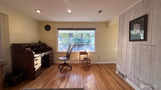 16310 Ashworth Avenue N, Shoreline, WA 98133