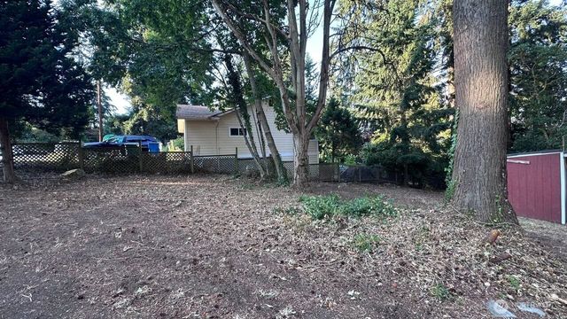 16310 Ashworth Avenue N, Shoreline, WA 98133