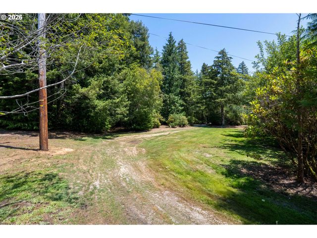 88579 HIGHWAY 42S, Bandon, OR 97411