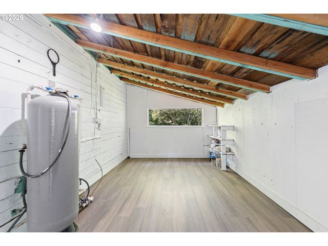 88579 HIGHWAY 42S, Bandon, OR 97411