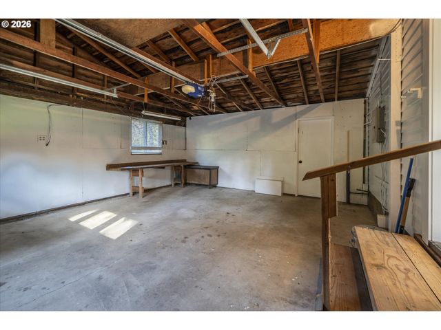 88579 HIGHWAY 42S, Bandon, OR 97411