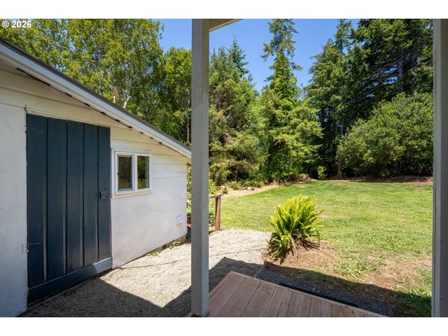 88579 HIGHWAY 42S, Bandon, OR 97411