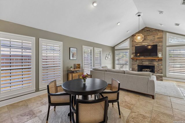 2442 Rim Oak, San Antonio, TX 78232