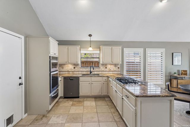 2442 Rim Oak, San Antonio, TX 78232