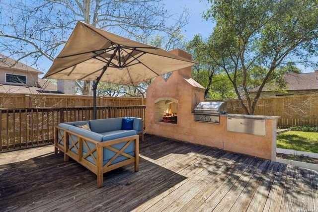 2442 Rim Oak, San Antonio, TX 78232