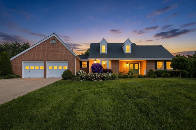 415 KERN ST, Woodstock, VA 22664