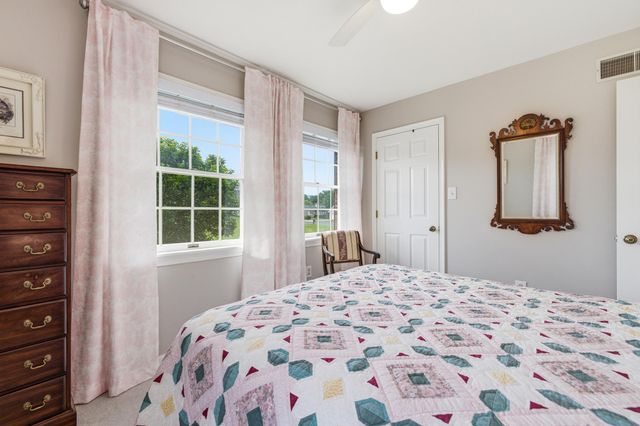 415 KERN ST, Woodstock, VA 22664