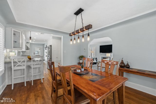 234 Mckinley Avenue, Grosse Pointe Farms, MI 48236