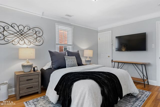 234 Mckinley Avenue, Grosse Pointe Farms, MI 48236