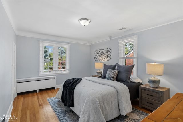 234 Mckinley Avenue, Grosse Pointe Farms, MI 48236