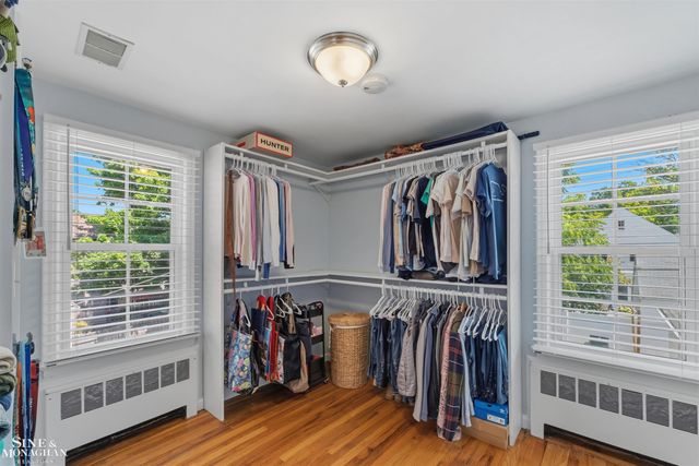 234 Mckinley Avenue, Grosse Pointe Farms, MI 48236