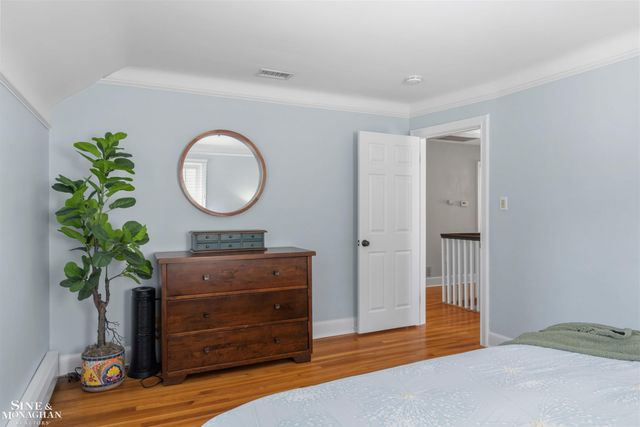 234 Mckinley Avenue, Grosse Pointe Farms, MI 48236