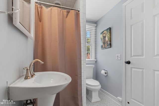 234 Mckinley Avenue, Grosse Pointe Farms, MI 48236