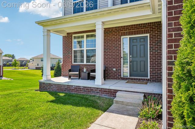 58261 Missaukee Lane, Lyon Charter Township, MI 48165