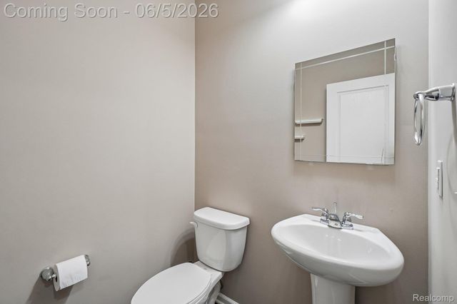 58261 Missaukee Lane, Lyon Charter Township, MI 48165
