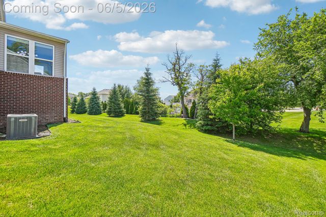 58261 Missaukee Lane, Lyon Charter Township, MI 48165