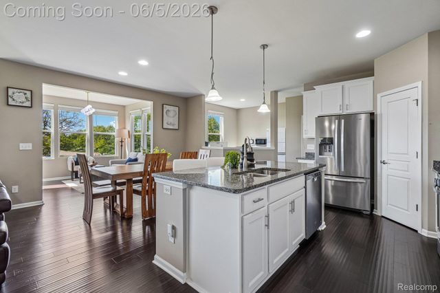 58261 Missaukee Lane, Lyon Charter Township, MI 48165