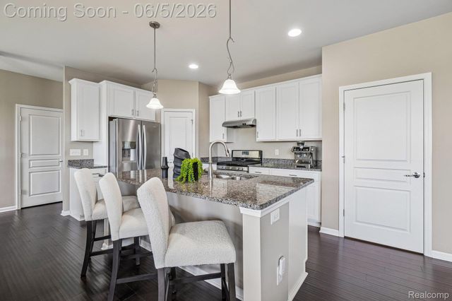 58261 Missaukee Lane, Lyon Charter Township, MI 48165