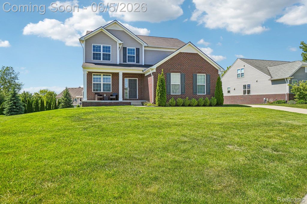 58261 Missaukee Lane, Lyon Charter Township, MI 48165