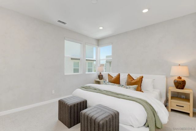 10466 Newbliss Way, San Diego, CA 92126