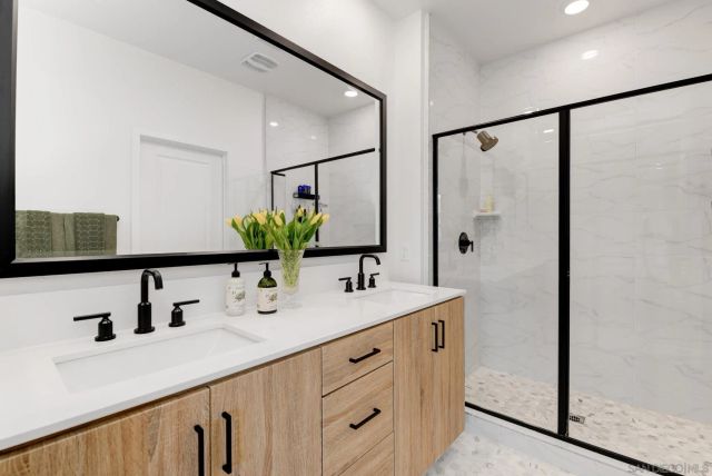 10466 Newbliss Way, San Diego, CA 92126