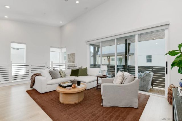 10466 Newbliss Way, San Diego, CA 92126