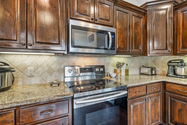 7376 Flat Rock, Tyler, TX 75703
