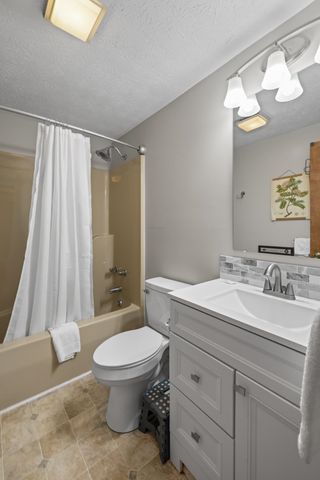 673 KILLMON RD, Basye, VA 22810