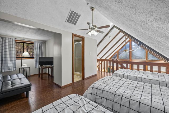 673 KILLMON RD, Basye, VA 22810