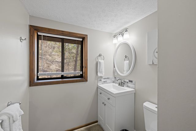 673 KILLMON RD, Basye, VA 22810