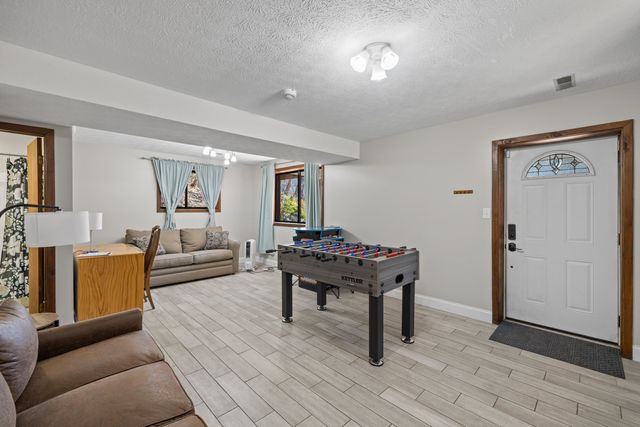673 KILLMON RD, Basye, VA 22810
