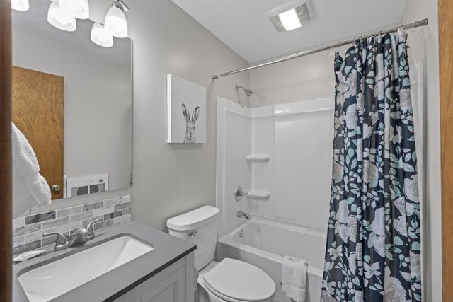 673 KILLMON RD, Basye, VA 22810