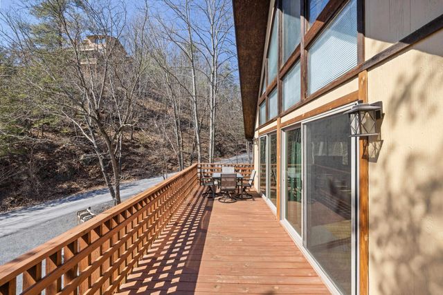 673 KILLMON RD, Basye, VA 22810