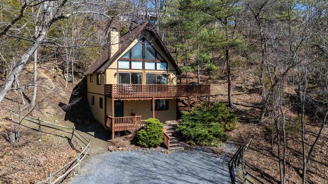 673 KILLMON RD, Basye, VA 22810