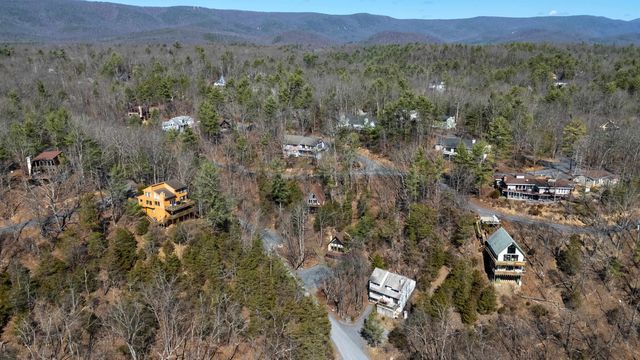 673 KILLMON RD, Basye, VA 22810