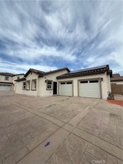 7398 N Maple 2, Fontana, CA 92336