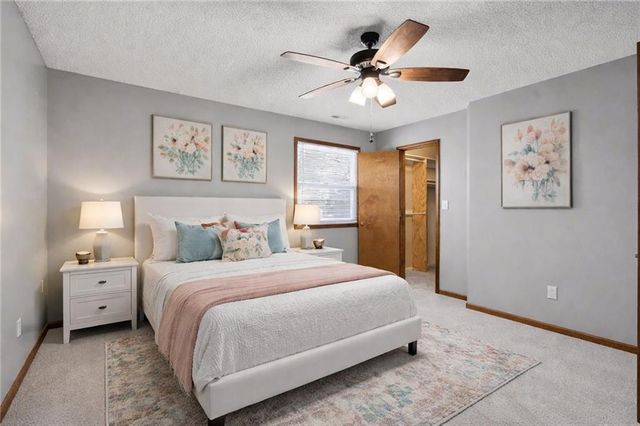 1605 E 21st Place, Lawrence, KS 66046