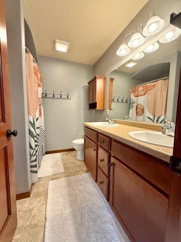 W6127 SHERWOOD POINT DRIVE, Greenville, WI 54942