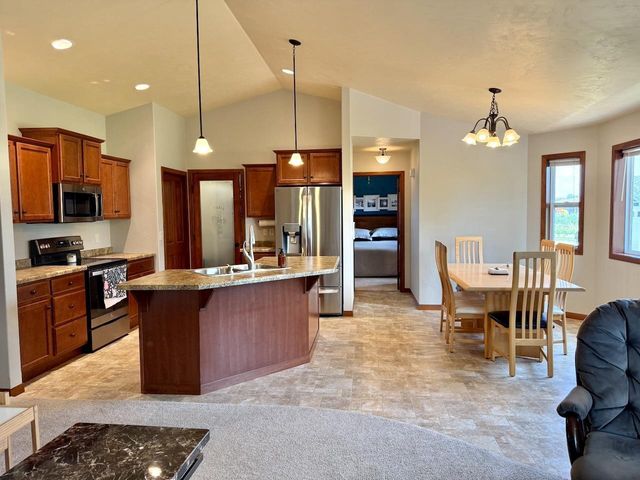 W6127 SHERWOOD POINT DRIVE, Greenville, WI 54942