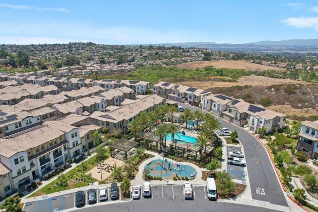 1533 Fig Tree Way, Oceanside, CA 92056