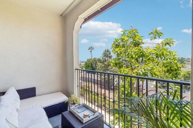 1533 Fig Tree Way, Oceanside, CA 92056