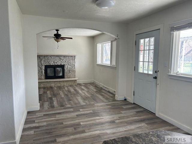 77 Cottonwood Avenue, Pocatello, ID 83204