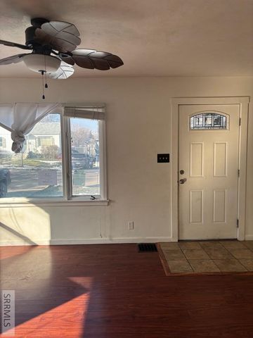 77 Cottonwood Avenue, Pocatello, ID 83204