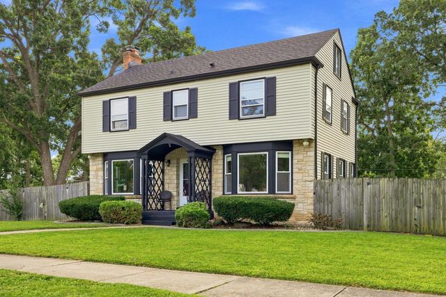 4405 Harding ROAD, Kenosha, WI 53142