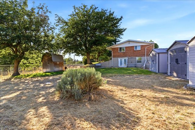 380 E 300 N, Clearfield, UT 84015