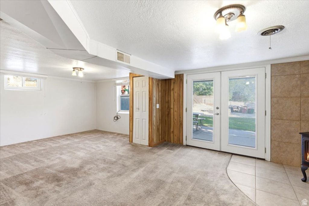 Image 25 of property listing at 380 E 300 N, Clearfield, UT 84015