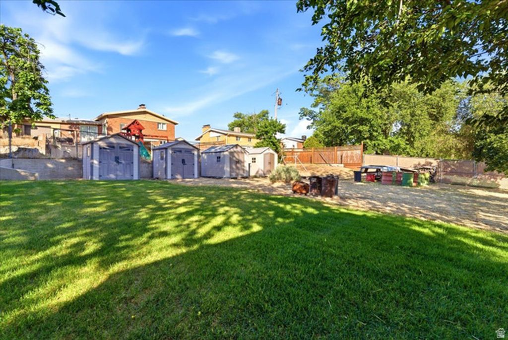 Image 28 of property listing at 380 E 300 N, Clearfield, UT 84015