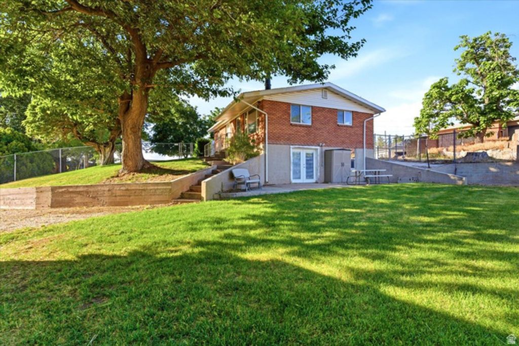 Image 29 of property listing at 380 E 300 N, Clearfield, UT 84015