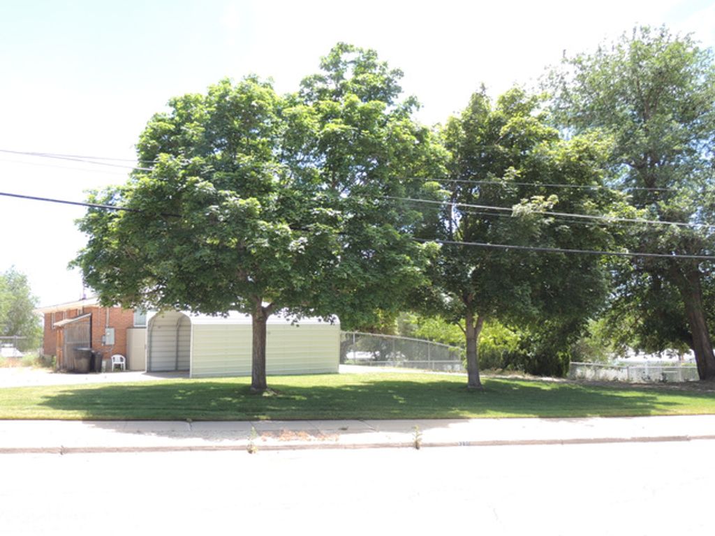 Image 8 of property listing at 380 E 300 N, Clearfield, UT 84015