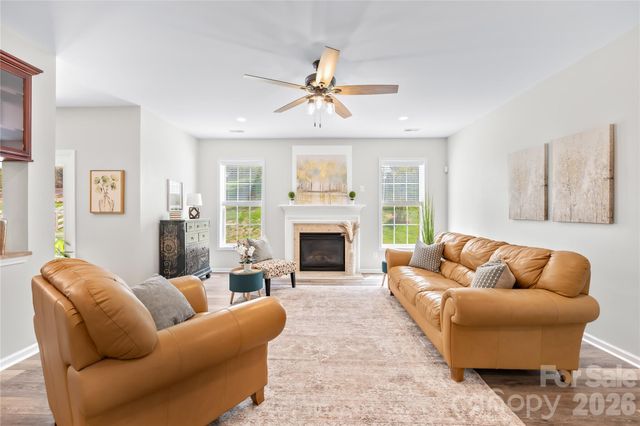 113 Steeplechase Avenue, Mooresville, NC 28117